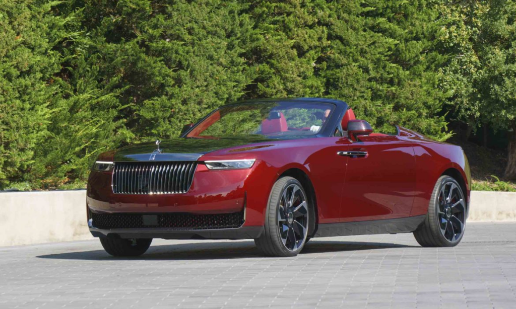 Англіська марка машини Rolls Royce