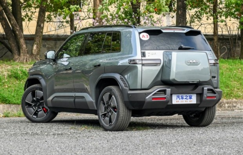 Позашляховик Leopard 3 від BYD повністю розсекретили